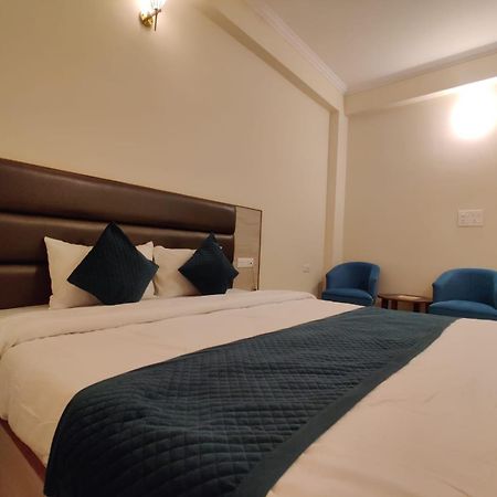 Devaaya Palace Risikés Kültér fotó